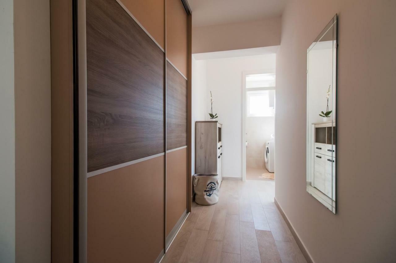 Apartment Hera With Balcony And Free Parking ザダル エクステリア 写真