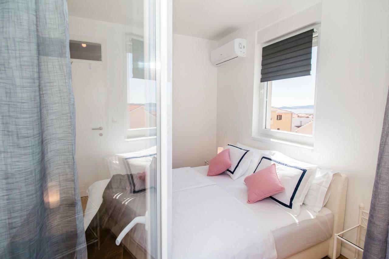 Apartment Hera With Balcony And Free Parking ザダル エクステリア 写真