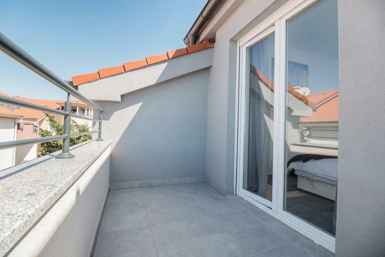 Apartment Hera With Balcony And Free Parking ザダル エクステリア 写真