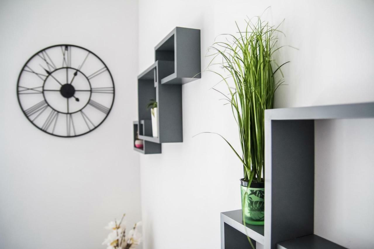 Apartment Hera With Balcony And Free Parking ザダル エクステリア 写真